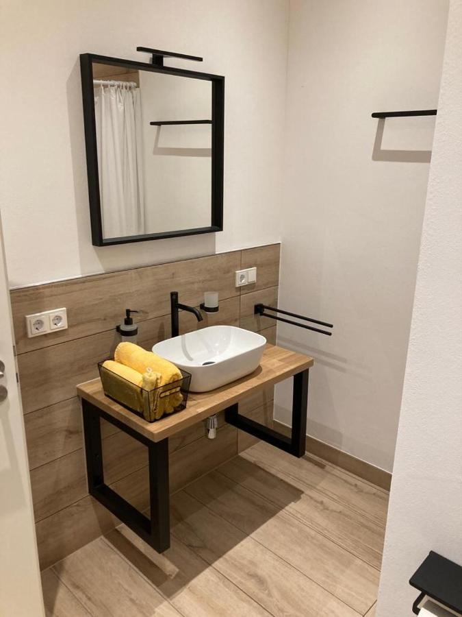 Bergs Bahnhof Apartman Ralingen Kültér fotó